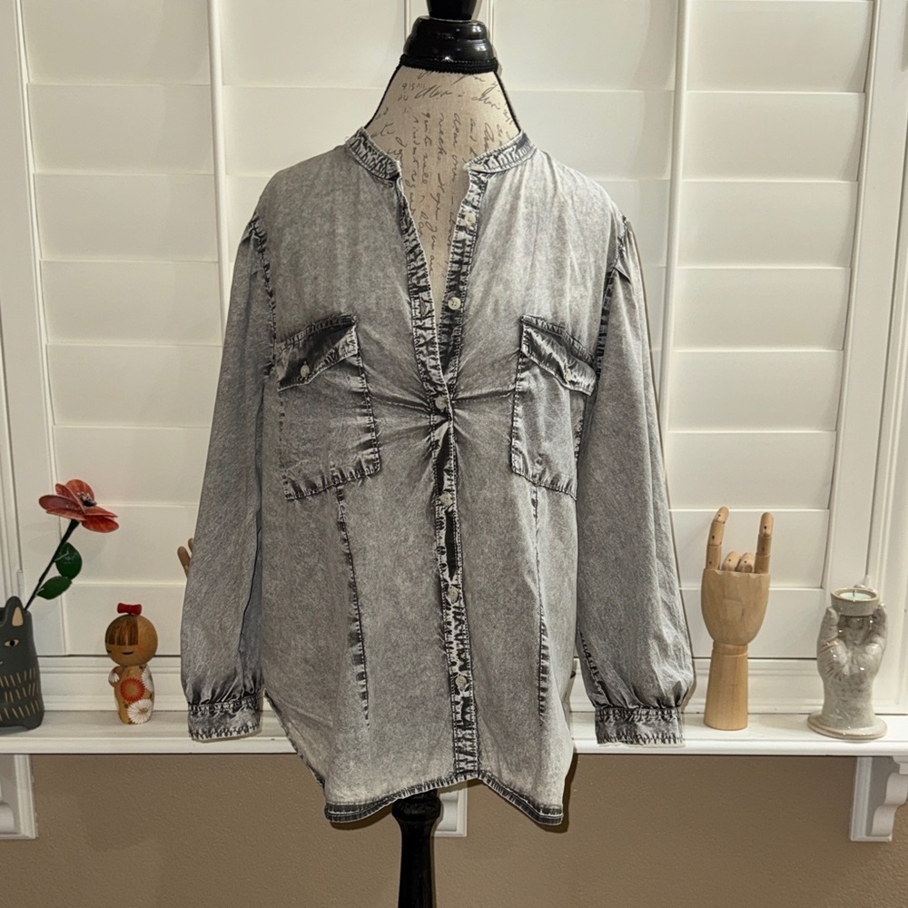 Pilcro Washed Puff-Sleeve Buttondown Carbon